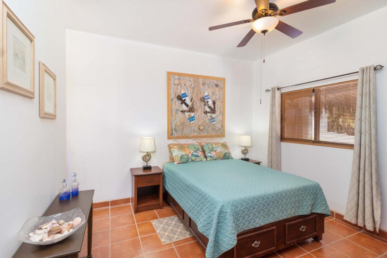 Villas Del Santo Nino Loreto  Exterior photo